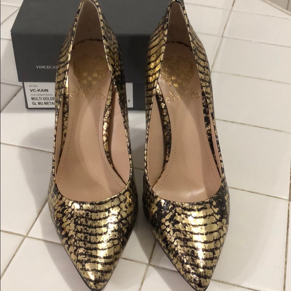 Vince Camuto Pumps
